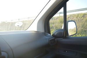 Peugeot Partner Premium Standard 600kg BlueHDi 55kW  - Foto 16