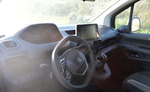Peugeot Partner Premium Standard 600kg BlueHDi 55kW  - Foto 9