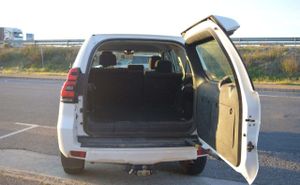 Toyota Land Cruiser 2.8 D4D GX 7 Plazas - Foto 7
