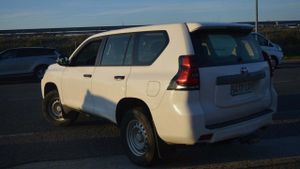Toyota Land Cruiser 2.8 D4D GX 7 Plazas - Foto 5