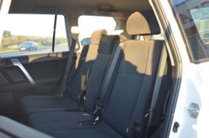 Toyota Land Cruiser 2.8 D4D GX 7 Plazas - Foto 11