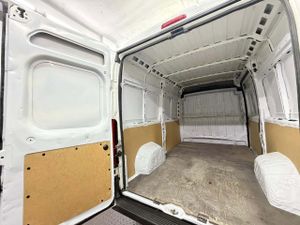 Citroën Jumper BlueHDi 88KW 120CV Furgon 33L2H2  - Foto 29