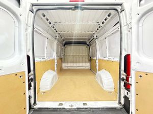 Citroën Jumper BlueHDi 103KW 140CV Furgon 35L2H2  - Foto 32