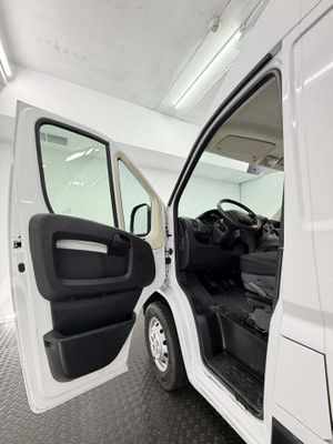 Citroën Jumper BlueHDi 103KW 140CV Furgon 35L2H2  - Foto 39