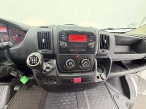 Citroën Jumper BlueHDi 88KW 120CV Furgon 35L2H2  - Foto 21