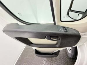 Citroën Jumper BlueHDi 88KW 120CV Furgon 35L2H2  - Foto 39