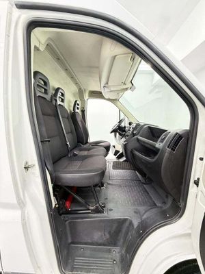 Citroën Jumper BlueHDi 88KW 120CV Furgon 35L2H2  - Foto 10