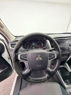 Mitsubishi L200 DC 220 DID MPro - Foto 12