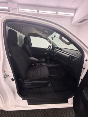 Toyota Hilux 2.4 D-4D CABINA SENCILLA GX - Foto 13