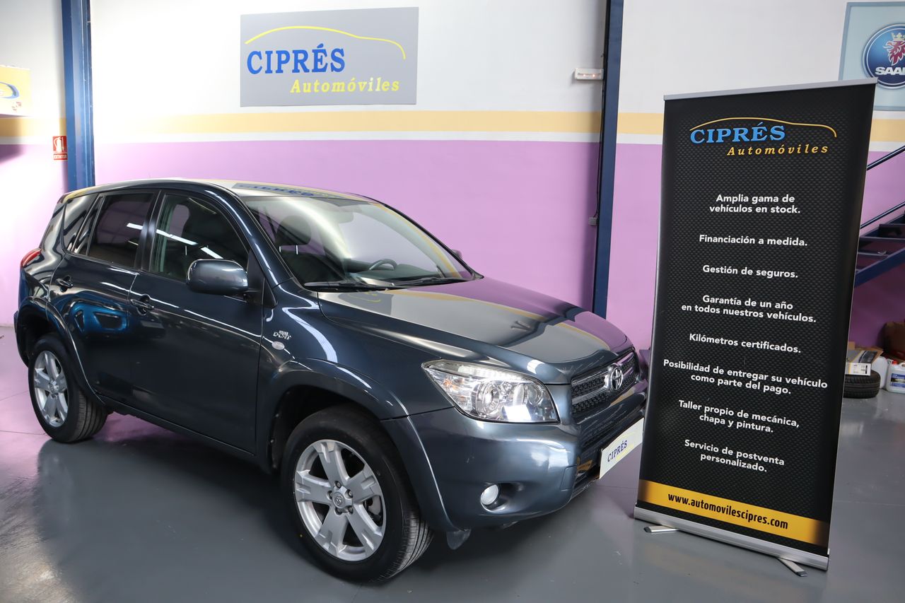 Toyota Rav4 2.2 D-CAT EXECUTIVE 177cv   - Foto 1