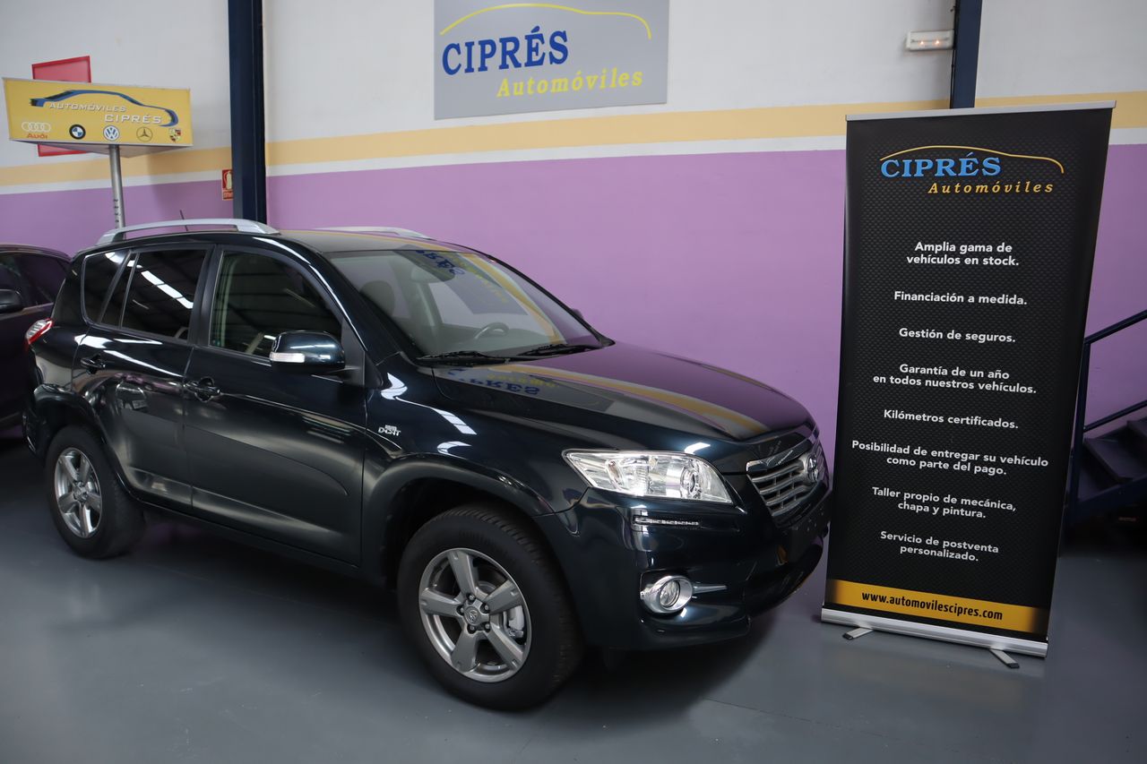 Toyota Rav4 2.2 D-4D Executive 150cv Aut.   - Foto 1