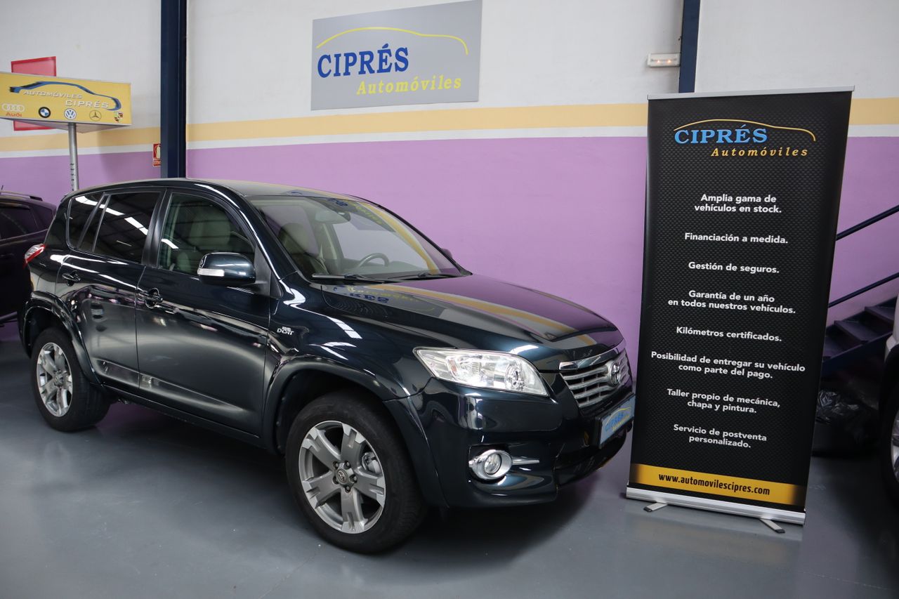 Toyota Rav4 2.2 D-4D Executive 150cv Aut.   - Foto 1