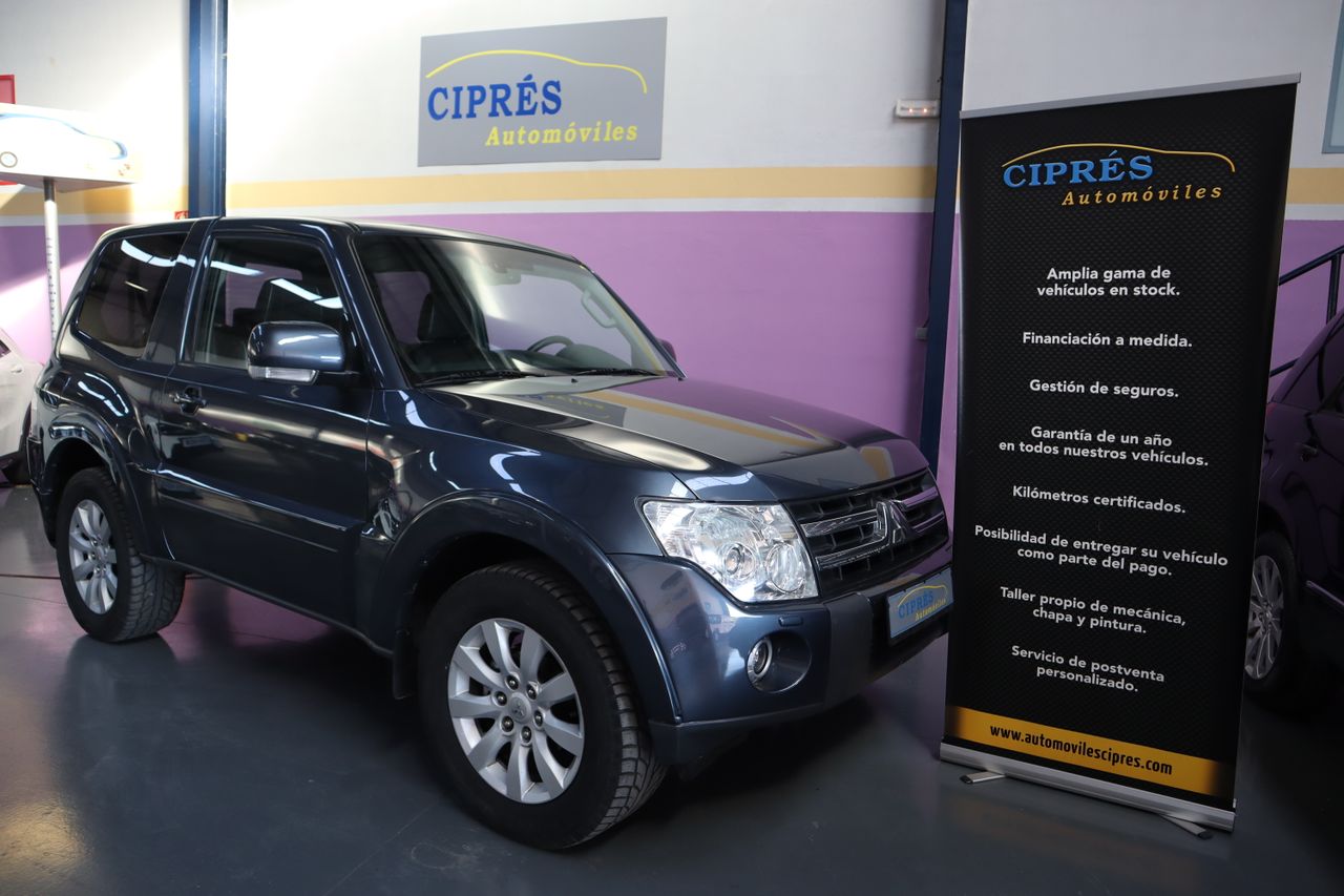 Mitsubishi Montero 3.2 DI-D 200cv CORTO  - Foto 1