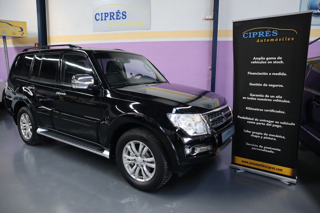 Mitsubishi Montero 3.2 DI-D KAITEKI 200cv Aut.  - Foto 1