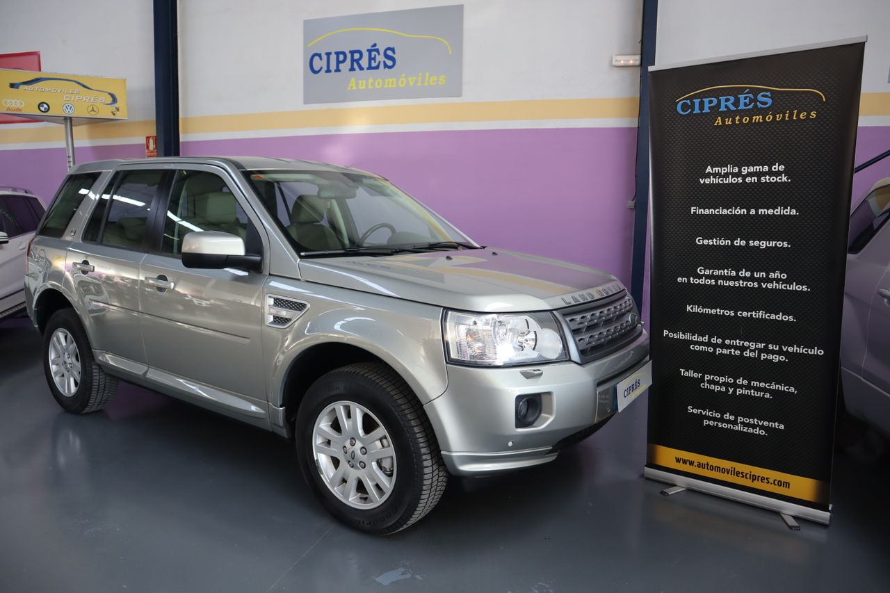 Land-Rover Freelander 2.2 TD4 SE 150cv 4X4  - Foto 1