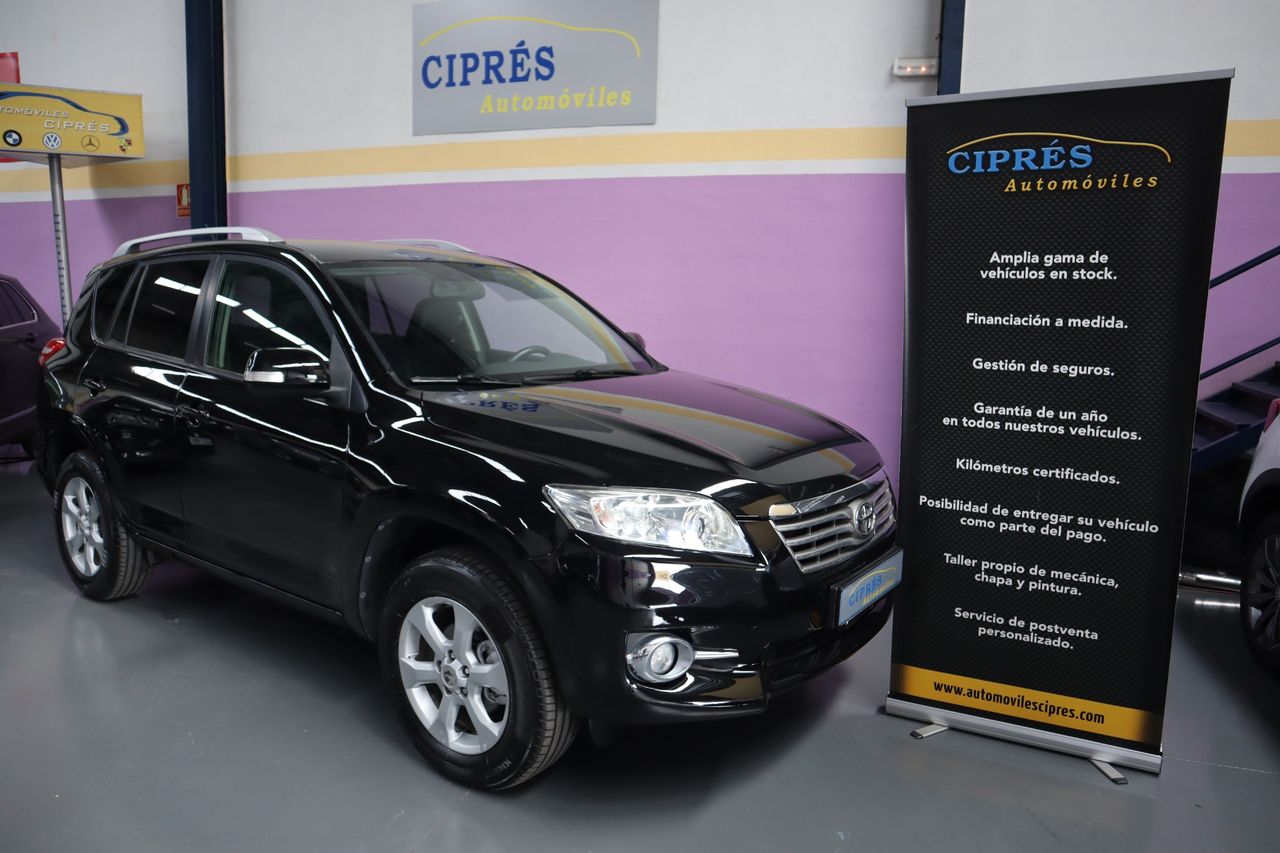 Toyota Rav4 2.2 D-4D Executive 4x4  - Foto 1