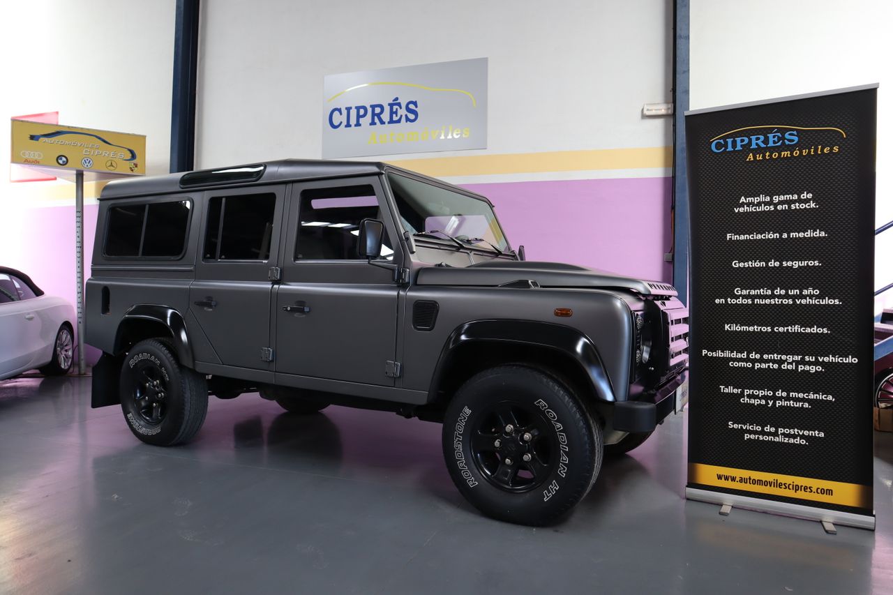 Land-Rover Defender Td4 SE 110 7 Plazas   - Foto 1