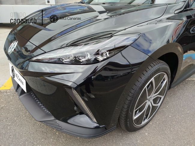 MG MG4 BEV 64KWH LUXURY 204 5P
