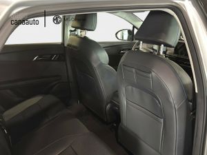 MG MG4 BEV 64KWH LUXURY 204 5P  - Foto 6