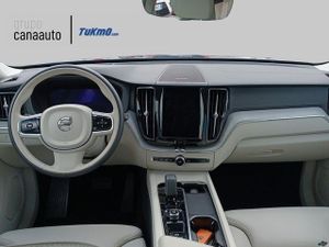 Volvo XC60 B5 G MHEV Essential AWD Auto 184 kW (250 CV)  - Foto 8