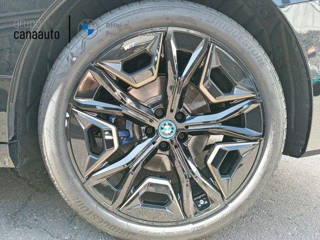 BMW iX xDrive40 240 kW (326 CV)
