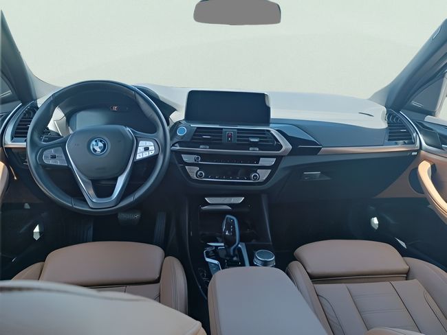 BMW iX3 80 kWh 210 kW (286 CV)