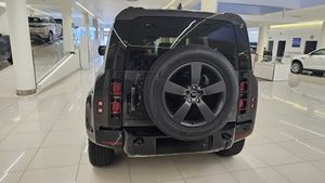 Land-Rover Defender PHEV 300CV X-Dynamic SE   - Foto 8