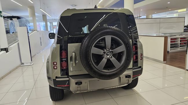 Land-Rover Defender 90 3.0D 250CV X-Dynamic SE 