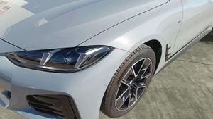 BMW i4 eDrive40 250 kW (340 CV)  - Foto 7