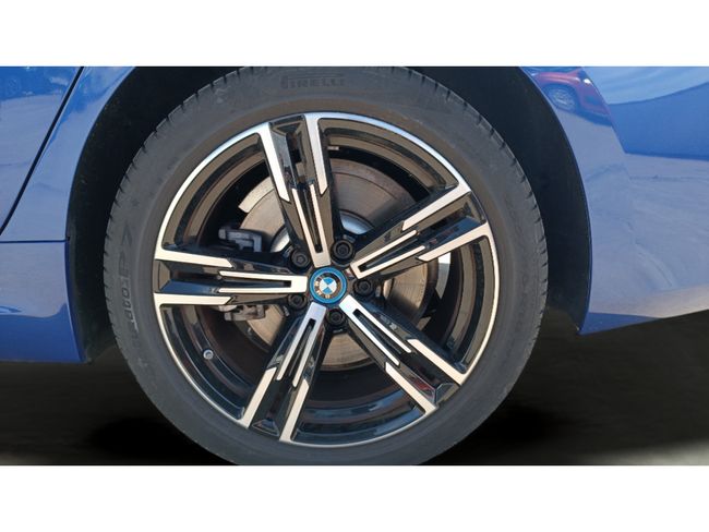 BMW Serie 3 330e 215 kW (292 CV)