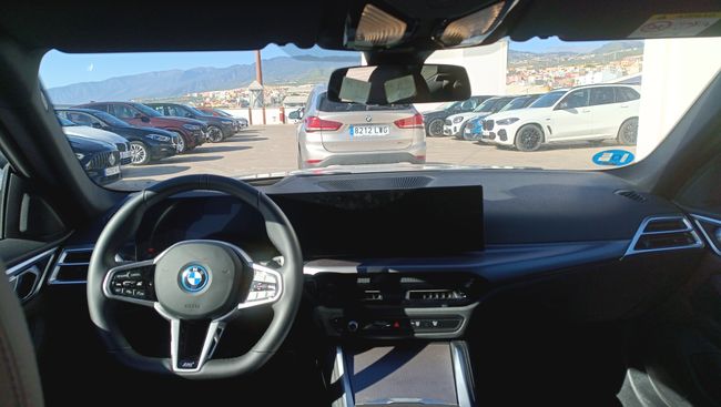 BMW i4 eDrive40 250 kW (340 CV)