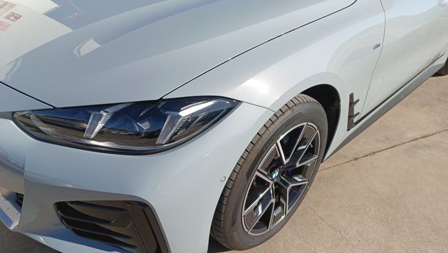 BMW i4 eDrive40 250 kW (340 CV)