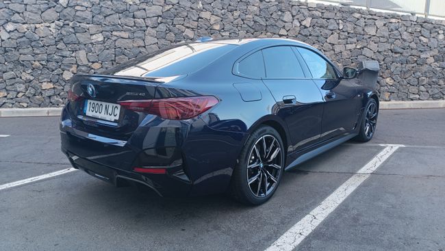 BMW i4 eDrive40 250 kW (340 CV)