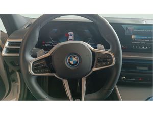 BMW Serie 3 330e xDrive Touring 215 kW (292 CV)  - Foto 17
