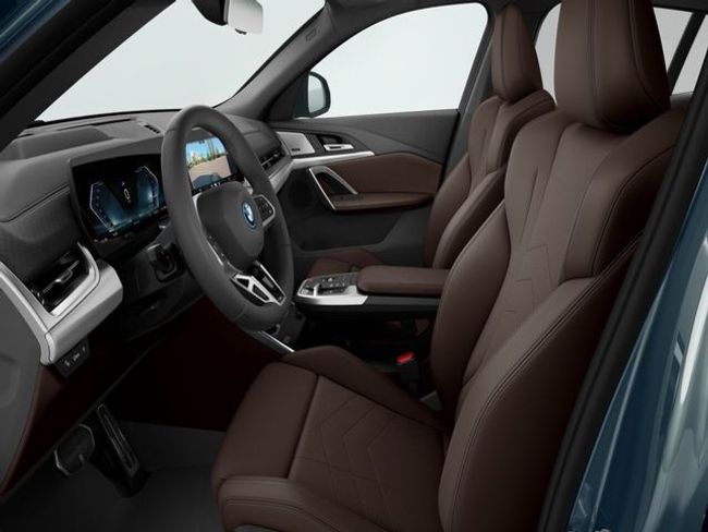 BMW iX2 eDrive20 150 kW (204 CV)