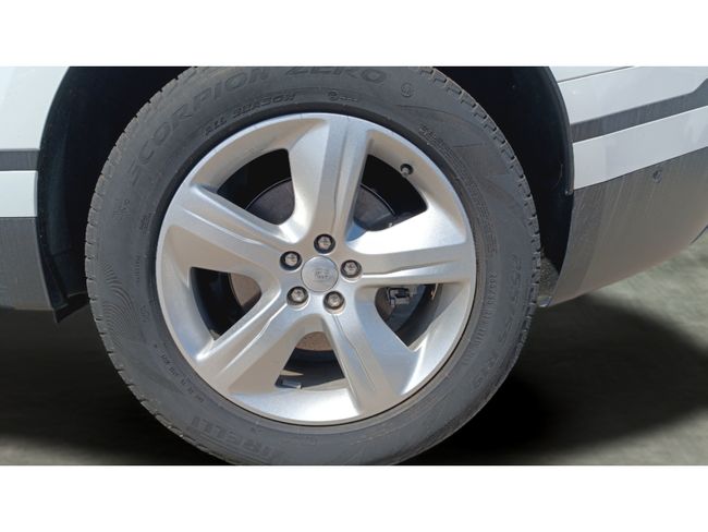 Land-Rover Range Rover Velar 2.0D I4 Standard 4WD Auto 150 kW (204 CV)