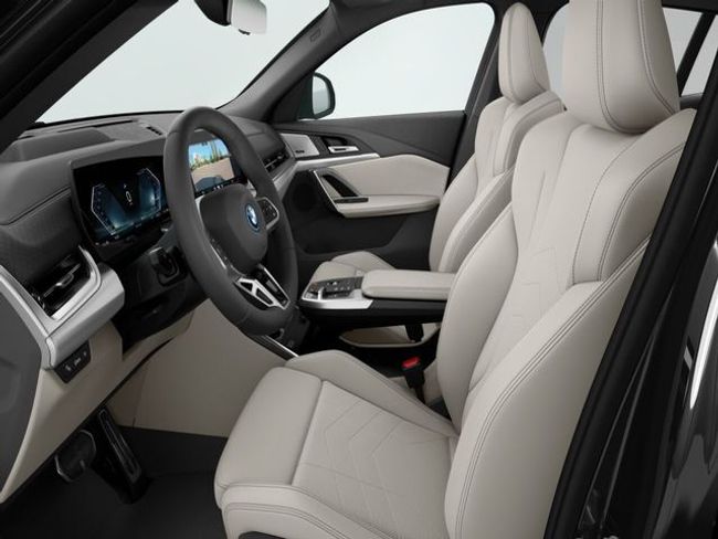 BMW iX2 eDrive20 150 kW (204 CV)