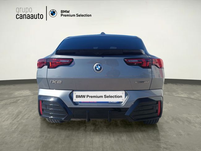 BMW iX2 eDrive20 150 kW (204 CV)