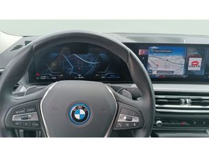 BMW Serie 3 320e 150 kW (204 CV)  - Foto 24