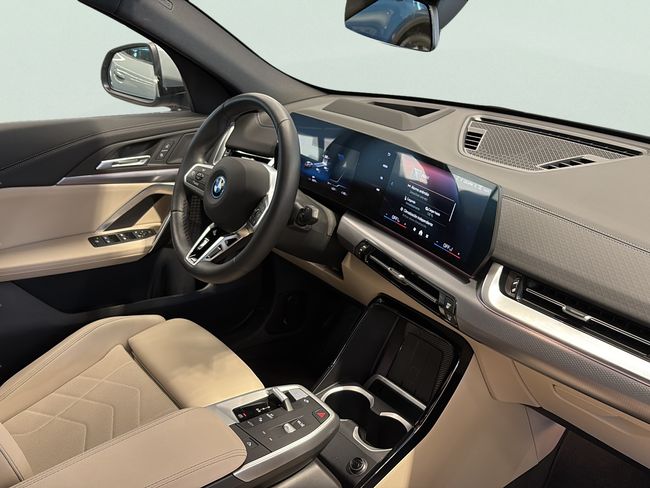 BMW iX2 eDrive20 150 kW (204 CV)