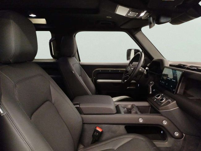 Land-Rover Defender 3.0 D250 MHEV X-DYNAMIC SE 110 AUTO 4 249 5P