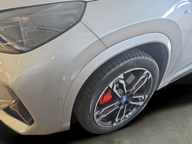 BMW iX1 xDrive30 230 kW (313 CV)