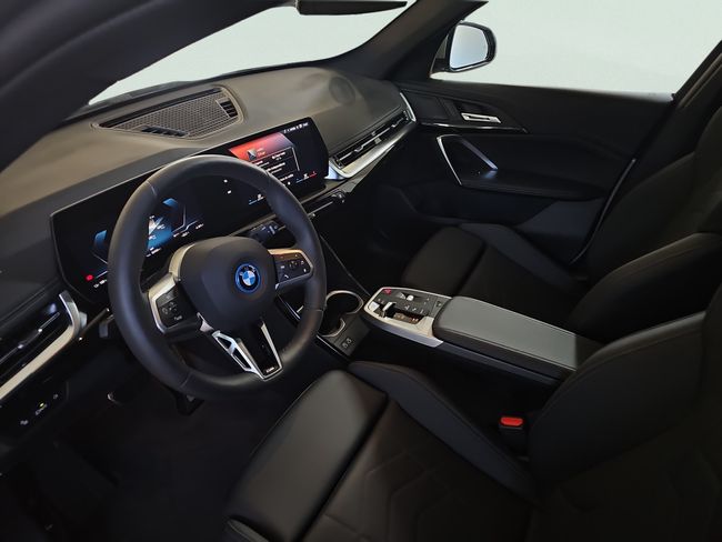 BMW iX1 xDrive30 230 kW (313 CV)