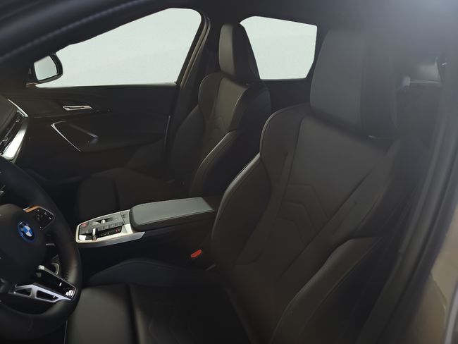 BMW iX1 xDrive30 230 kW (313 CV)