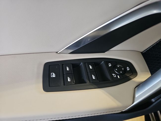 BMW iX2 eDrive20 150 kW (204 CV)