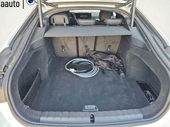 BMW i4 eDrive40 250 kW (340 CV)