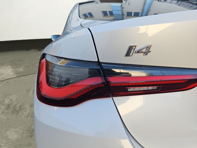 BMW i4 eDrive40 250 kW (340 CV)
