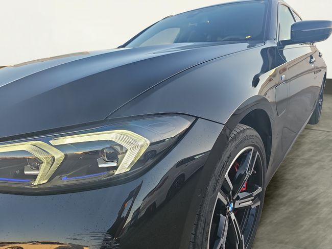 BMW Serie 3 330e xDrive Touring 215 kW (292 CV)