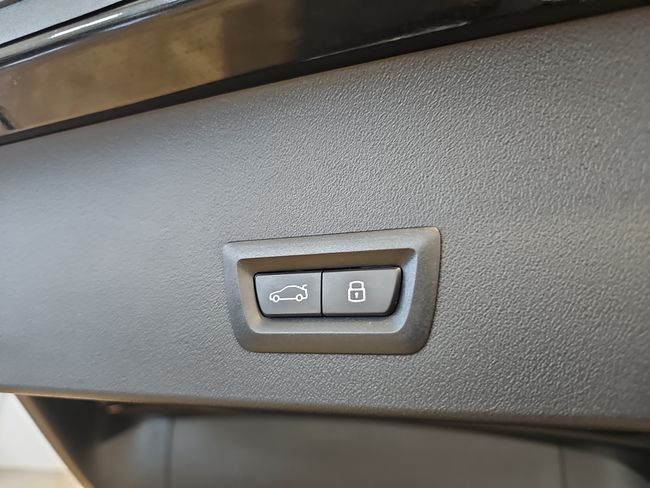 BMW X3 xDrive30e 220 kW (299 CV)