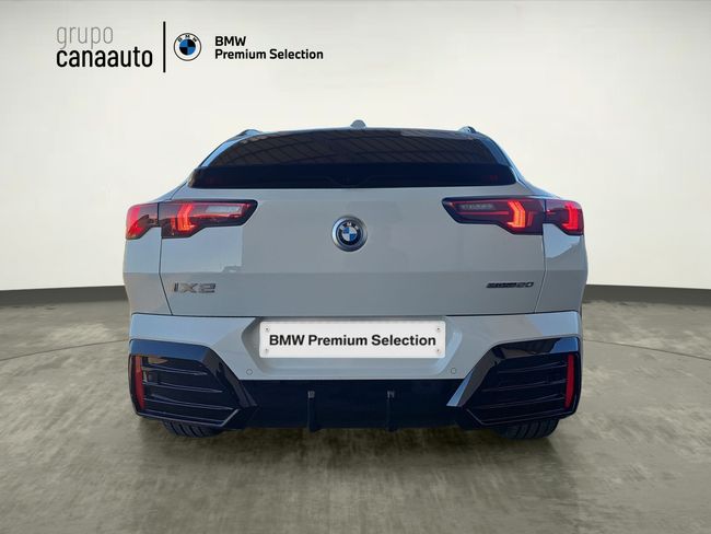 BMW iX2 eDrive20 150 kW (204 CV)